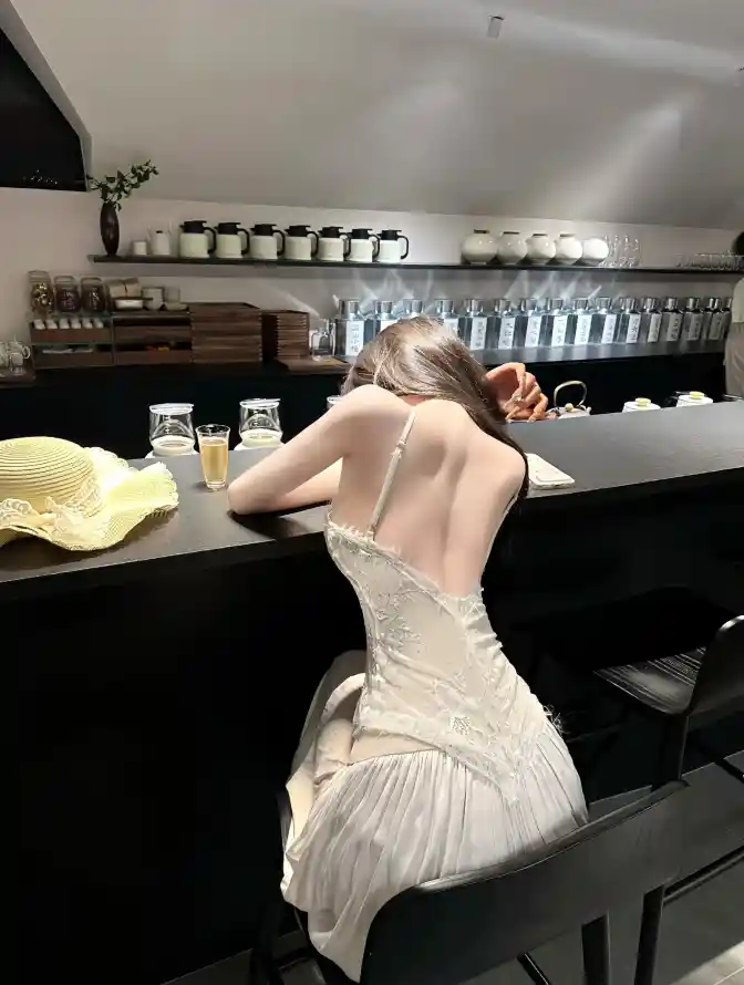 日韩精品无码视频免费专区_香港三日本三级少妇三级99_色翁浪妇陆婷婷